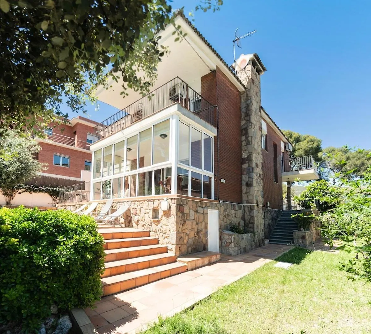 Holiday home Elis House Piscina Privada Villa Mediterranea Castelldefels